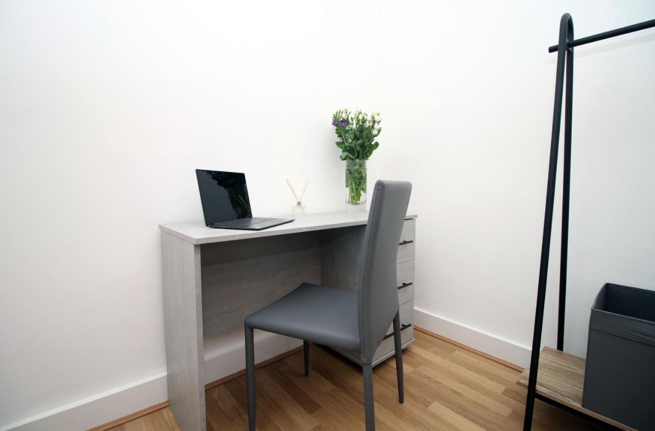 St Thomas Loft Views By Ssw - 2Br, Parking, Sleeps 4, Easy Access To City Centre, Marina, Beach And M4 Swansea Exterior photo