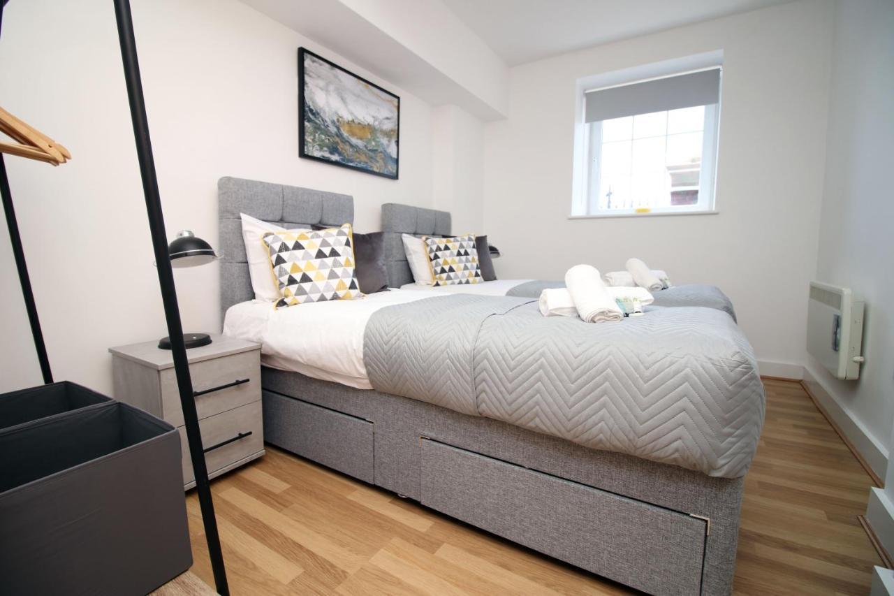 St Thomas Loft Views By Ssw - 2Br, Parking, Sleeps 4, Easy Access To City Centre, Marina, Beach And M4 Swansea Exterior photo